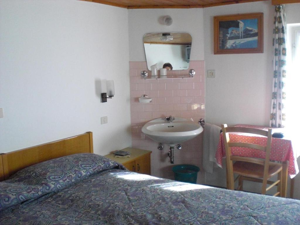 B&B Rosalpina Vigo di Fassa Habitación foto